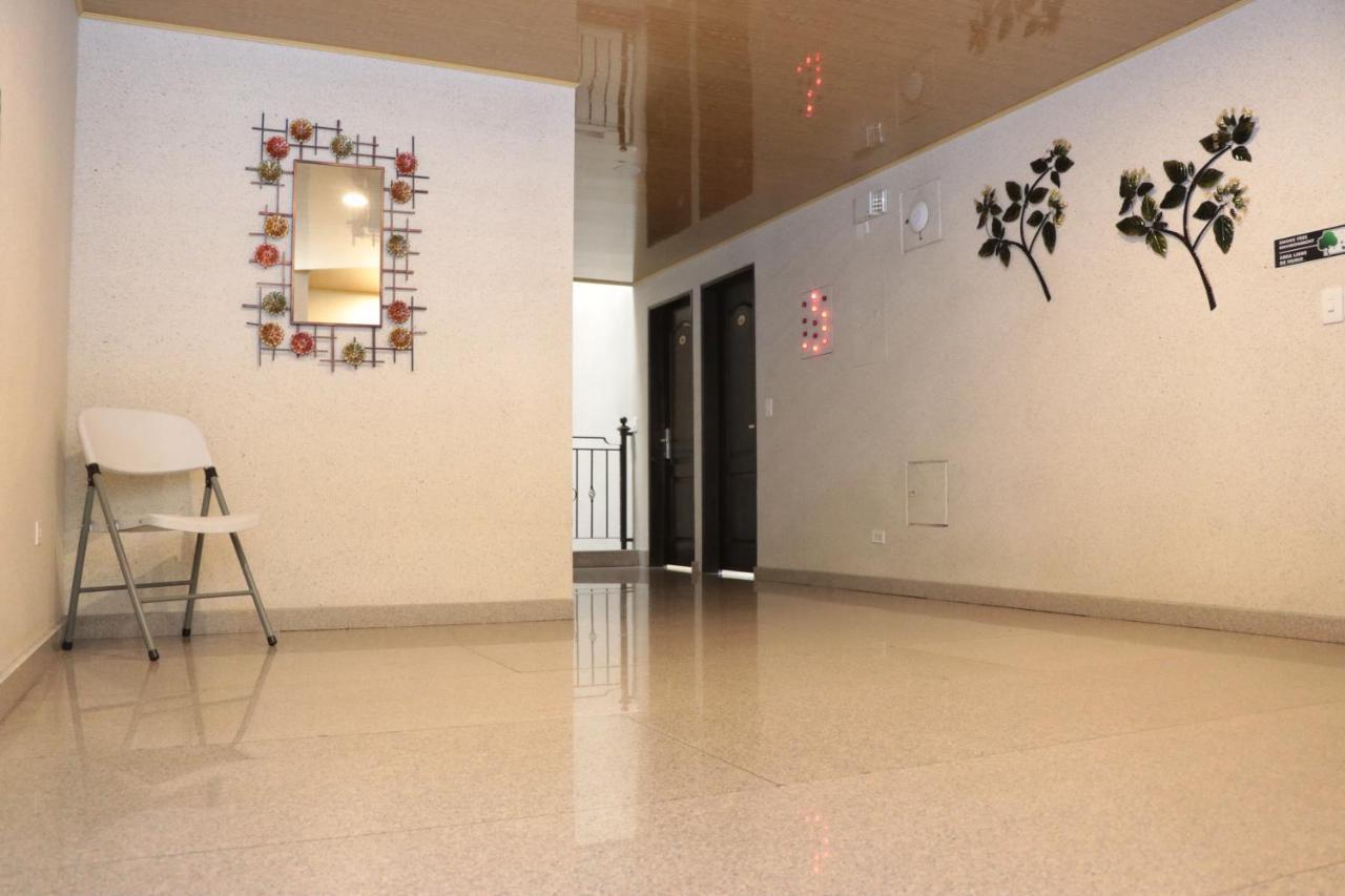 Hoteles Bogota Inn Lago Chico Zona Rosa מראה חיצוני תמונה