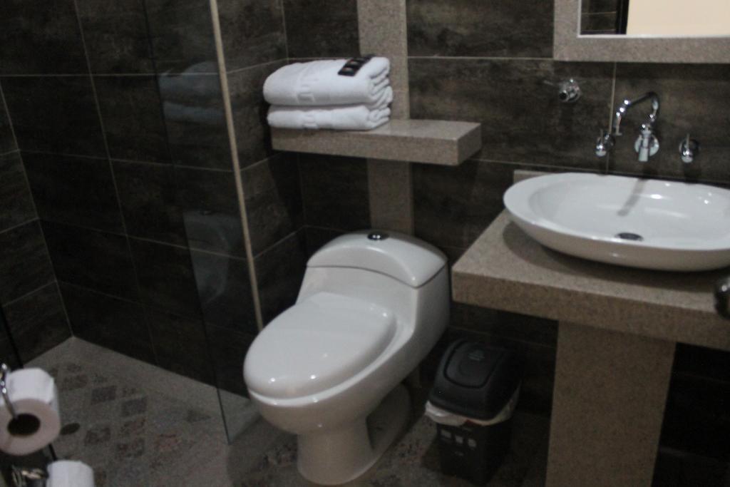 Hoteles Bogota Inn Lago Chico Zona Rosa מראה חיצוני תמונה