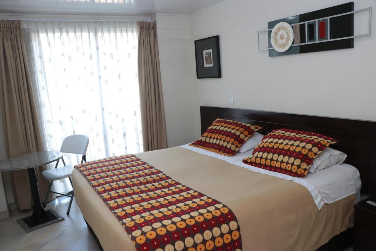 Hoteles Bogota Inn Lago Chico Zona Rosa מראה חיצוני תמונה